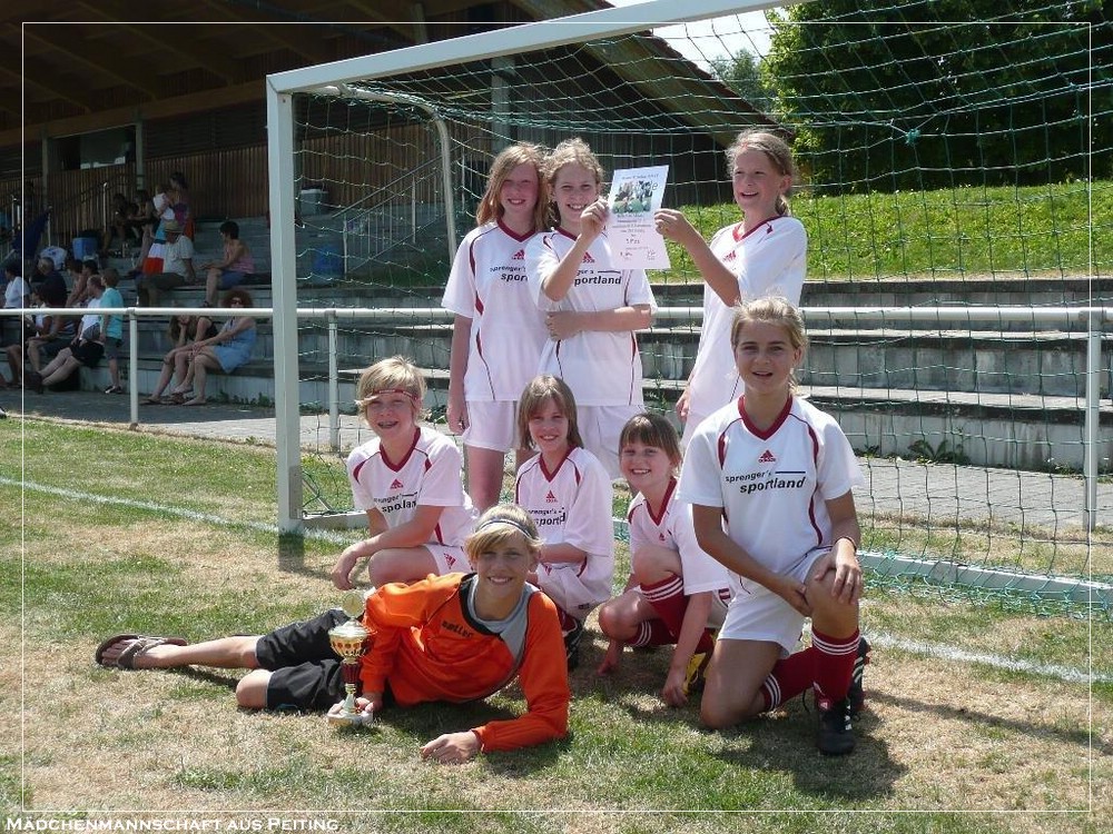 tl_files/tsv_goetzingen/image/Fussball Maedchen/2012/D-Maedchen Peiting.jpg